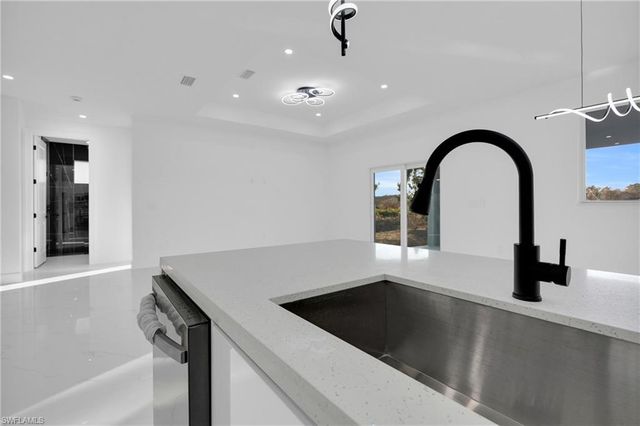 1819 Rush AVE, Lehigh Acres, FL 33972