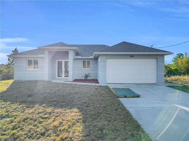 1819 Rush AVE, Lehigh Acres, FL 33972