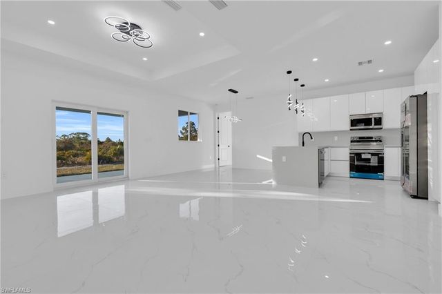 1819 Rush AVE, Lehigh Acres, FL 33972