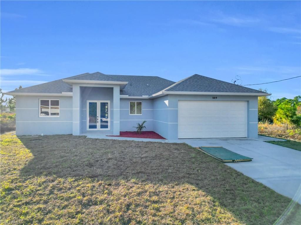 1819 Rush AVE, Lehigh Acres, FL 33972