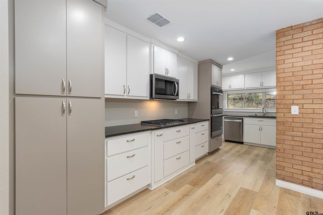 1709 Edgewood, Tyler, TX 75701