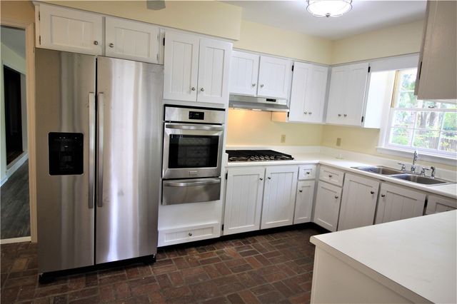 201 Five Pounds Road, St Simons Island, GA 31522