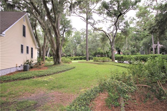 201 Five Pounds Road, St Simons Island, GA 31522