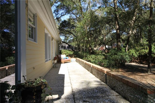 201 Five Pounds Road, St Simons Island, GA 31522