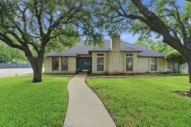 4625 Hillside Drive, North Richland Hills, TX 76180