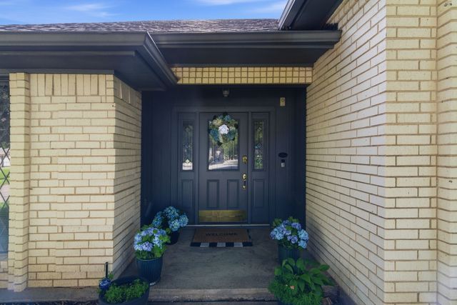 4625 Hillside Drive, North Richland Hills, TX 76180
