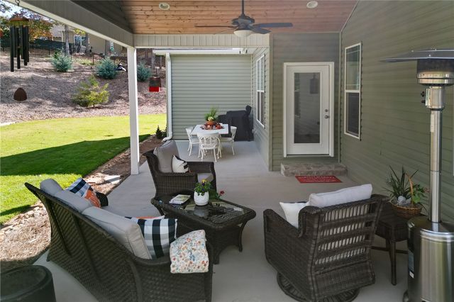 171 South Oak Pointe Drive, Seneca, SC 29678