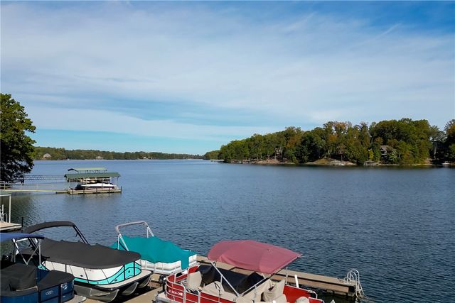 171 South Oak Pointe Drive, Seneca, SC 29678