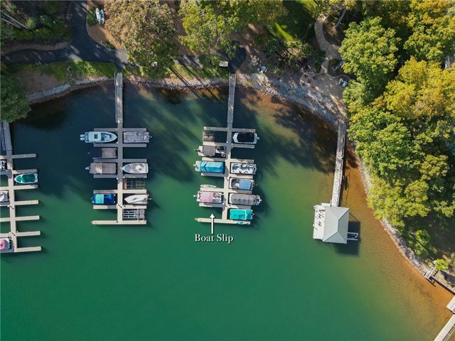 171 South Oak Pointe Drive, Seneca, SC 29678