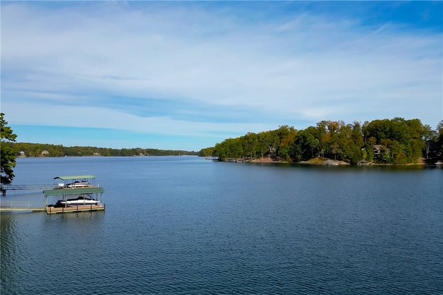 171 South Oak Pointe Drive, Seneca, SC 29678