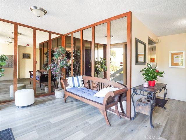 28121 Highridge 311, Rolling Hills Estates, CA 90275