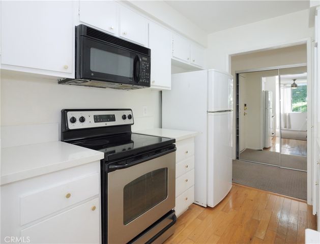 28121 Highridge 311, Rolling Hills Estates, CA 90275