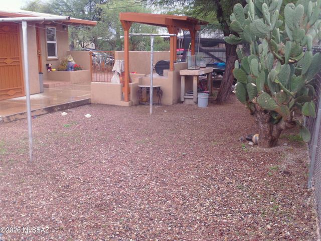 1932 S Campbell Avenue, Tucson, AZ 85713