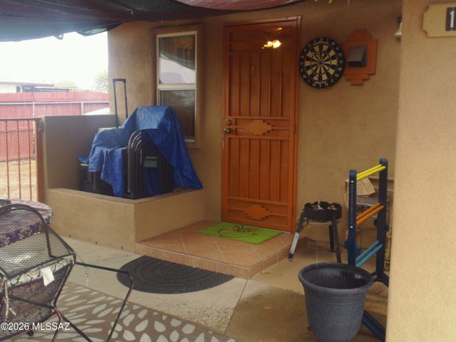 1932 S Campbell Avenue, Tucson, AZ 85713