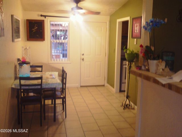 1932 S Campbell Avenue, Tucson, AZ 85713