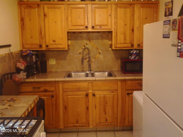 1932 S Campbell Avenue, Tucson, AZ 85713