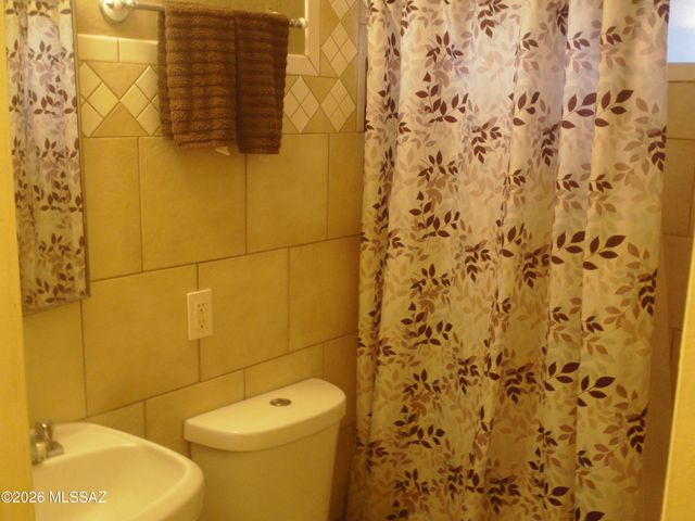 1932 S Campbell Avenue, Tucson, AZ 85713