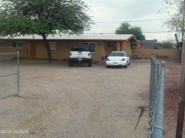 1932 S Campbell Avenue, Tucson, AZ 85713