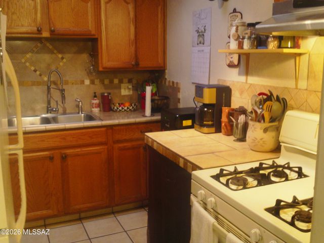 1932 S Campbell Avenue, Tucson, AZ 85713