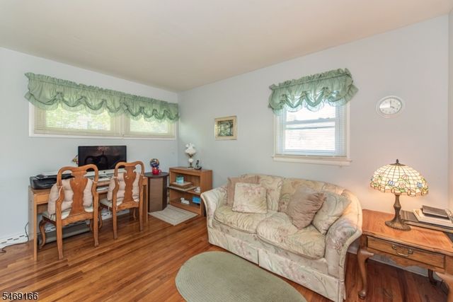 912 Colfax Ave, Pompton Lakes Boro, NJ 07442