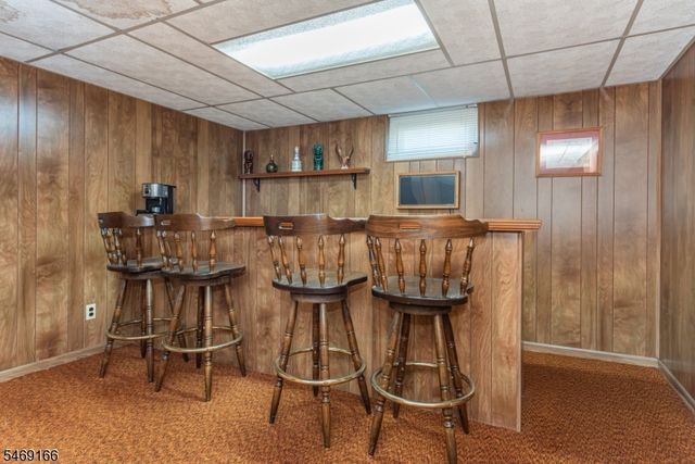 912 Colfax Ave, Pompton Lakes Boro, NJ 07442