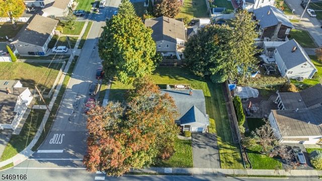 912 Colfax Ave, Pompton Lakes Boro, NJ 07442