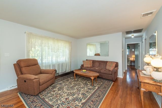 912 Colfax Ave, Pompton Lakes Boro, NJ 07442