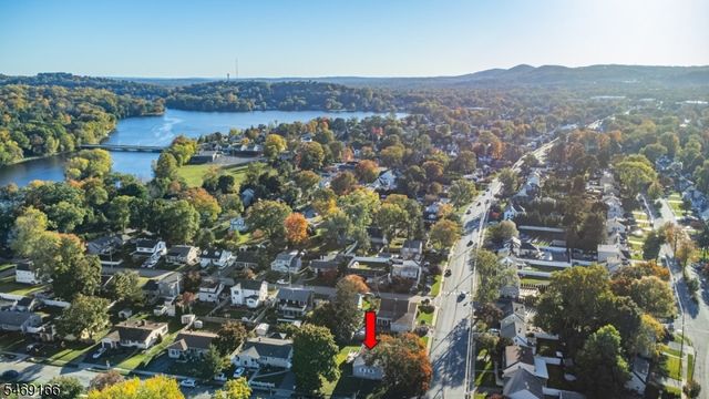912 Colfax Ave, Pompton Lakes Boro, NJ 07442