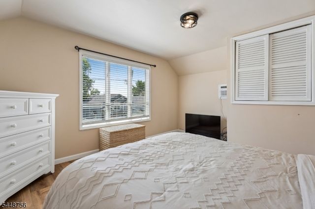 135 E 11Th St, Linden City, NJ 07036