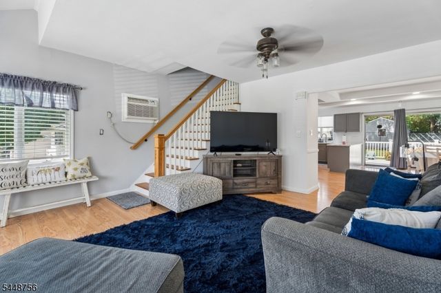 135 E 11Th St, Linden City, NJ 07036
