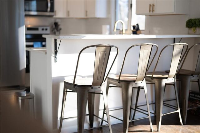 262 Wood Hill Road, Narragansett, RI 02882