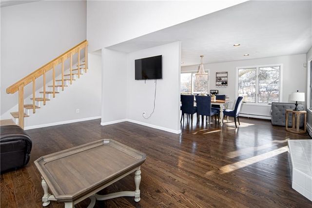 262 Wood Hill Road, Narragansett, RI 02882