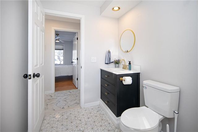 262 Wood Hill Road, Narragansett, RI 02882