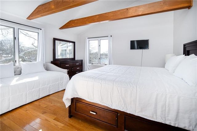 262 Wood Hill Road, Narragansett, RI 02882