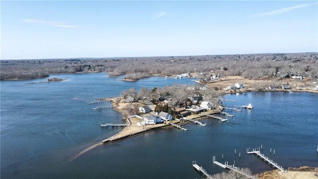 262 Wood Hill Road, Narragansett, RI 02882