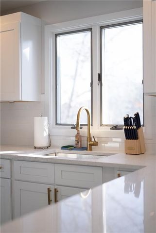 262 Wood Hill Road, Narragansett, RI 02882