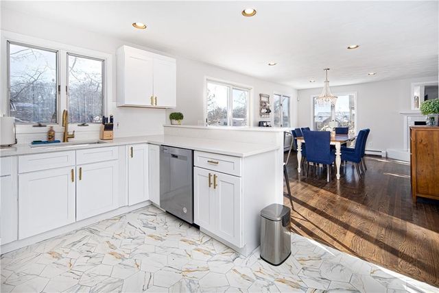 262 Wood Hill Road, Narragansett, RI 02882