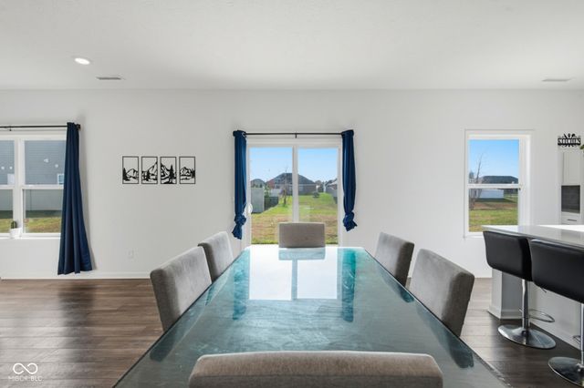 5737 Lauren Lane, Columbus, IN 47203