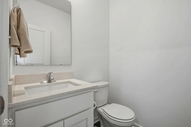 5737 Lauren Lane, Columbus, IN 47203