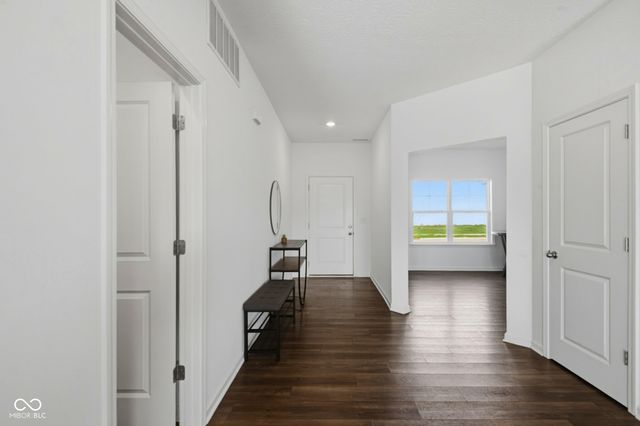 5737 Lauren Lane, Columbus, IN 47203