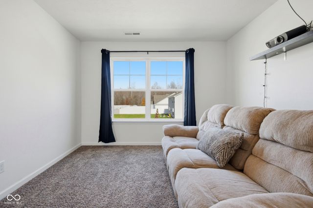 5737 Lauren Lane, Columbus, IN 47203