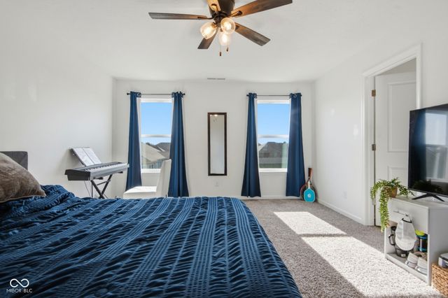 5737 Lauren Lane, Columbus, IN 47203