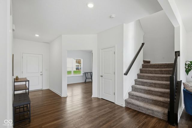 5737 Lauren Lane, Columbus, IN 47203