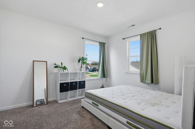 5737 Lauren Lane, Columbus, IN 47203