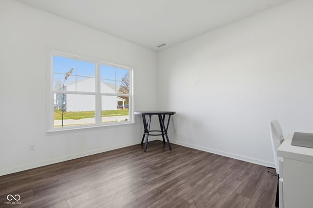 5737 Lauren Lane, Columbus, IN 47203