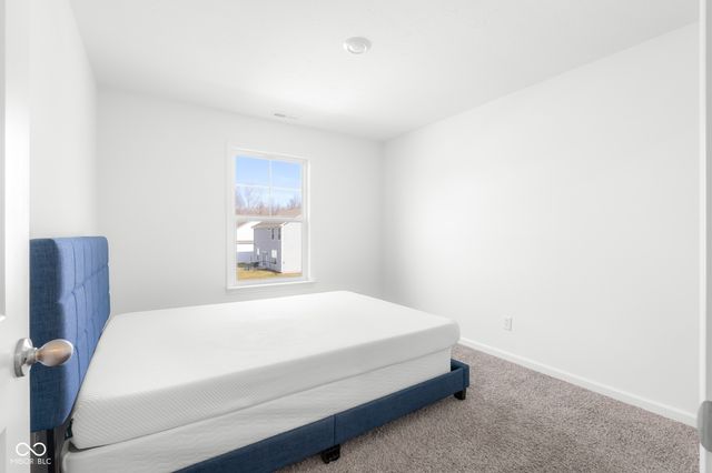 5737 Lauren Lane, Columbus, IN 47203