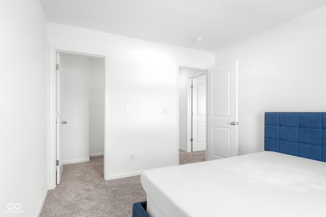 5737 Lauren Lane, Columbus, IN 47203