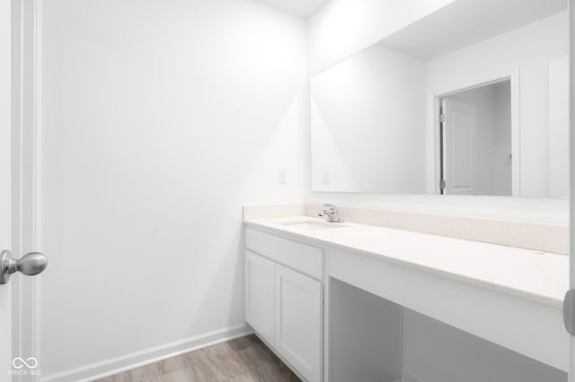 5737 Lauren Lane, Columbus, IN 47203