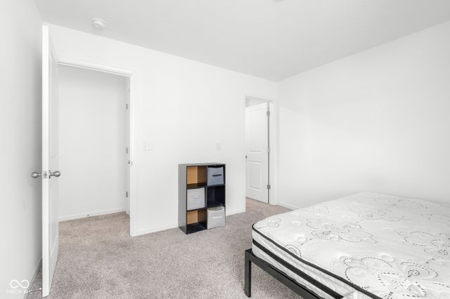 5737 Lauren Lane, Columbus, IN 47203