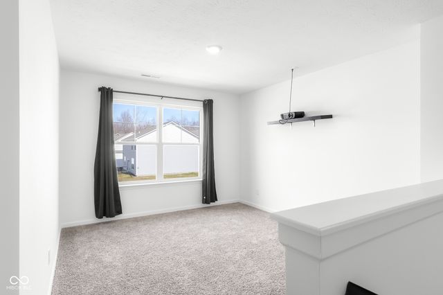 5737 Lauren Lane, Columbus, IN 47203